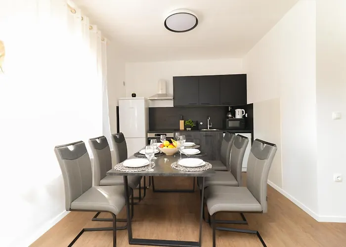 Sentia With Jacuzzi & Spectacular Seaview أوباتيا