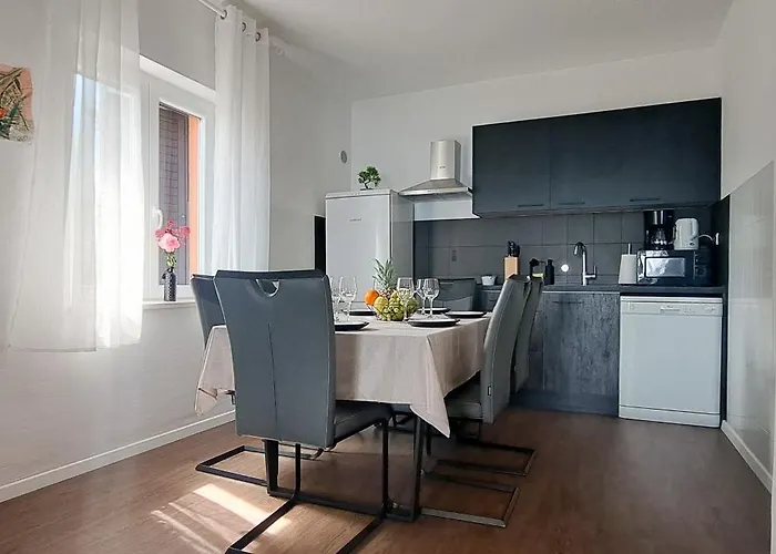 Sentia With Jacuzzi & Spectacular Seaview فيلة *