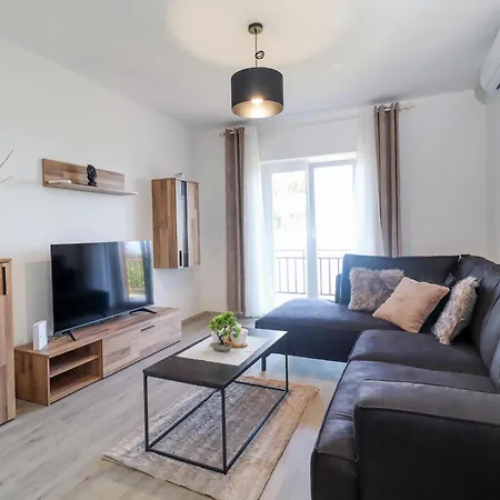 Sentia With Jacuzzi & Spectacular Seaview Willa