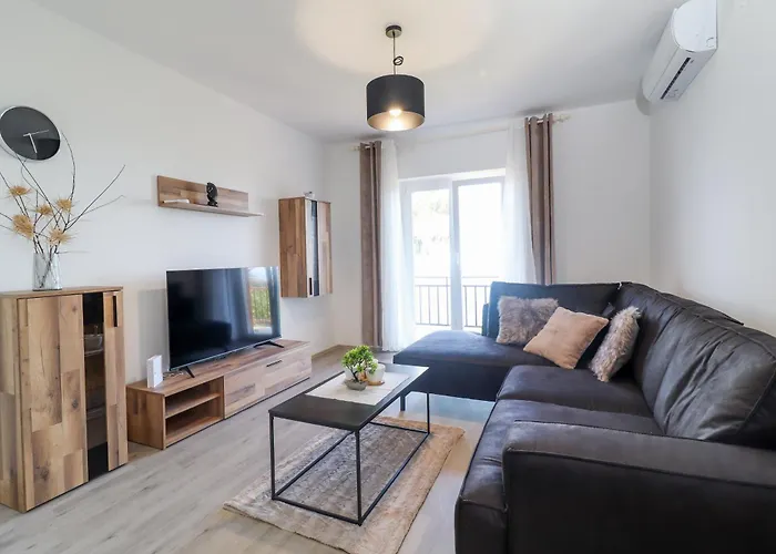 Sentia With Jacuzzi & Spectacular Seaview Villa